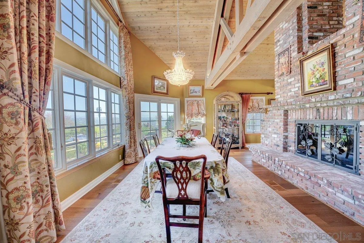 1 Rollingview Lane Fallbrook, CA 92028 - Photo 9 of 74