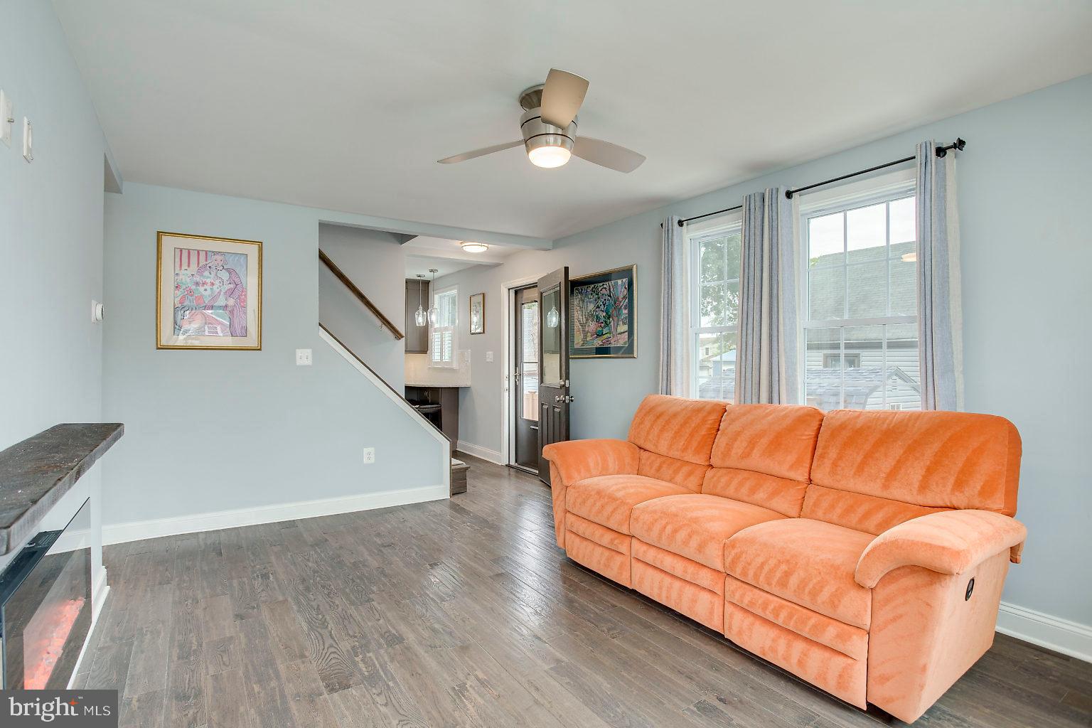603 Seena Road Baltimore, MD 21221 - Photo 19 of 49 Living Room
