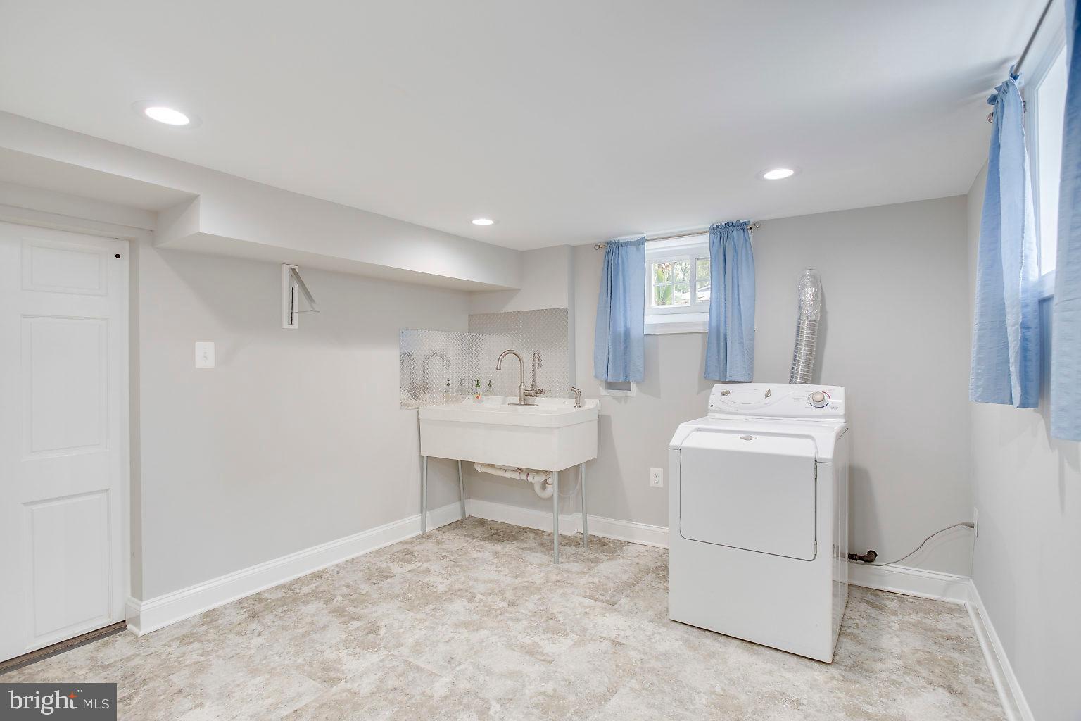 603 Seena Road Baltimore, MD 21221 - Photo 35 of 49 Lower Level Laundry room