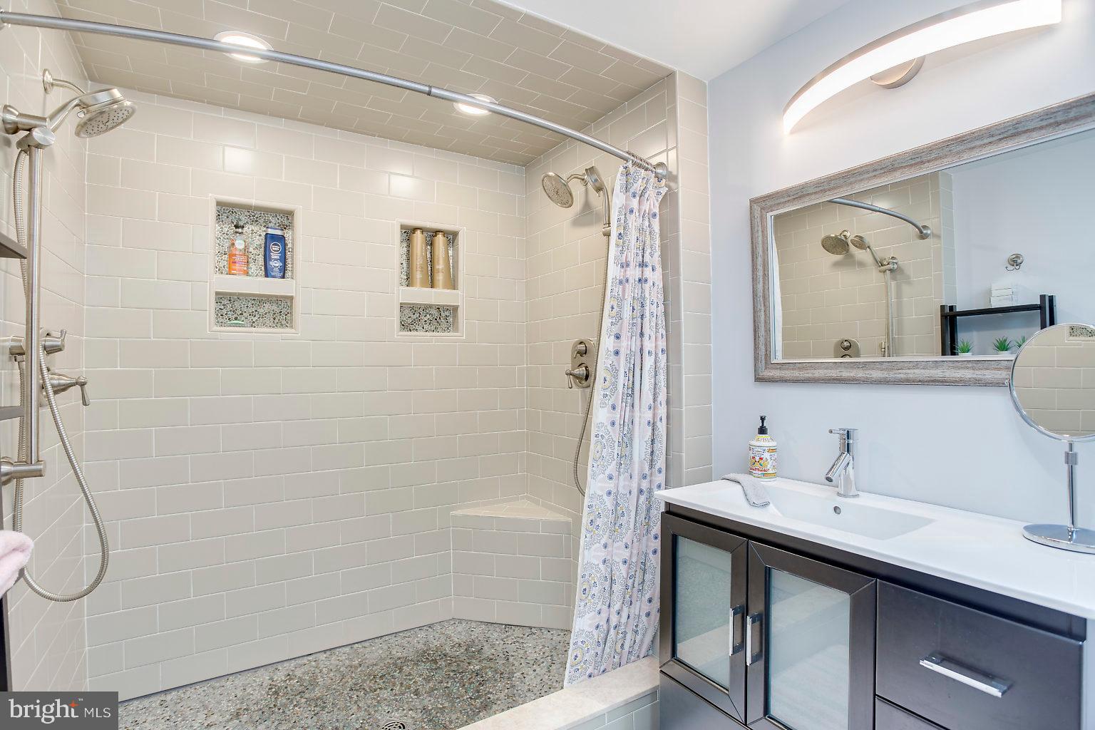 603 Seena Road Baltimore, MD 21221 - Photo 45 of 49 Master Bath Upper Level