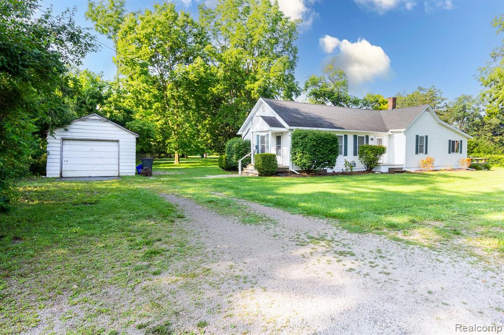 21809 West River Road Grosse Ile, MI 48138 - Photo 29 of 39