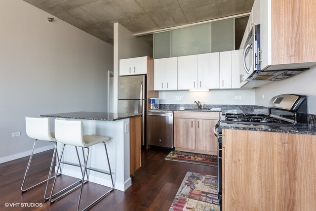 235 West Van Buren Street, Unit 2307 Chicago, IL 60607 - Photo 3 of 11