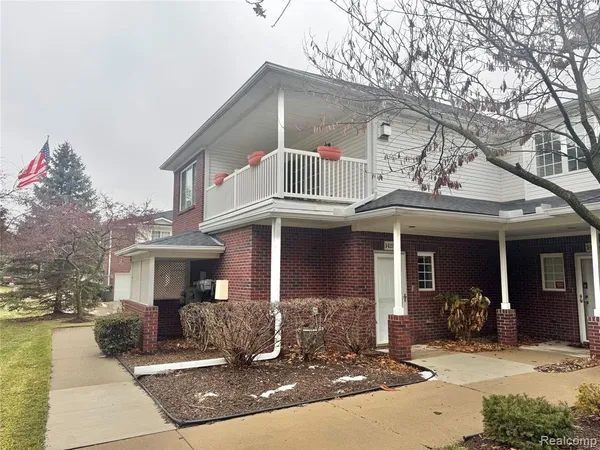$1,650 | 14258 Moravian Manor Circle, Unit 7, Sterling Heights, MI 48312