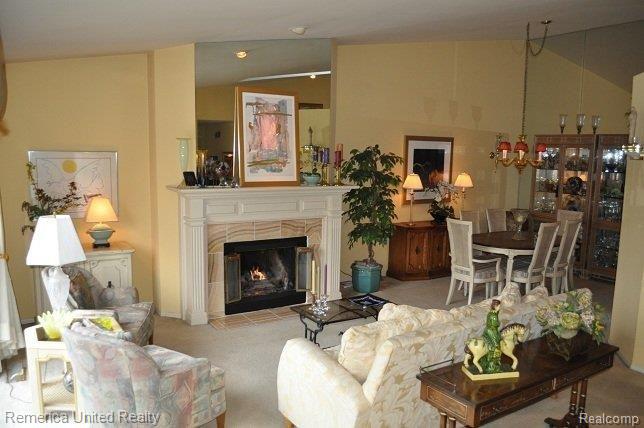 22166 Edgewater, Unit 181 Novi, MI 48375 - Photo 2 of 22 Living Room.jpg
