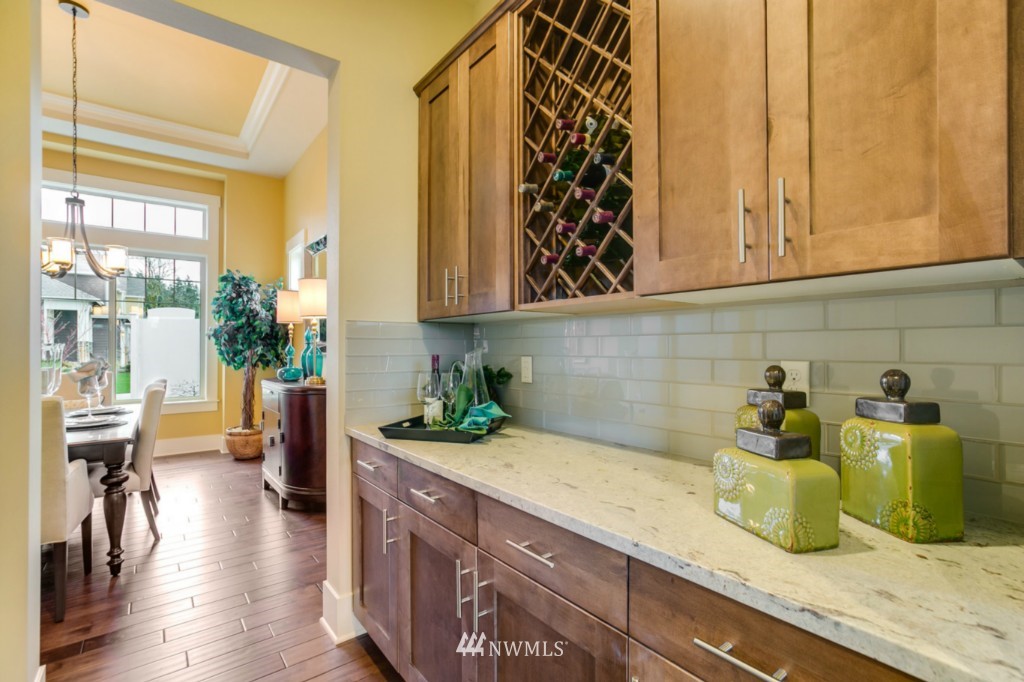 17435 Southeast 139th Place Renton, WA 98059 - Photo 5 of 13
