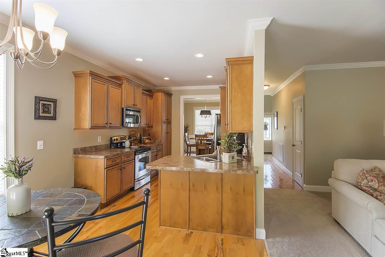 210 Quercus Run Fountain Inn, SC 29644 - Photo 11 of 33