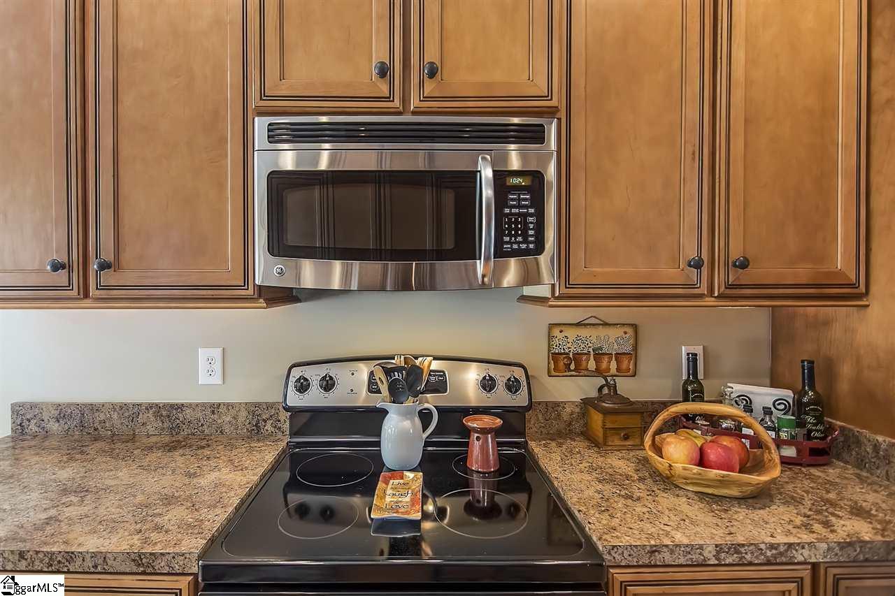 210 Quercus Run Fountain Inn, SC 29644 - Photo 12 of 33