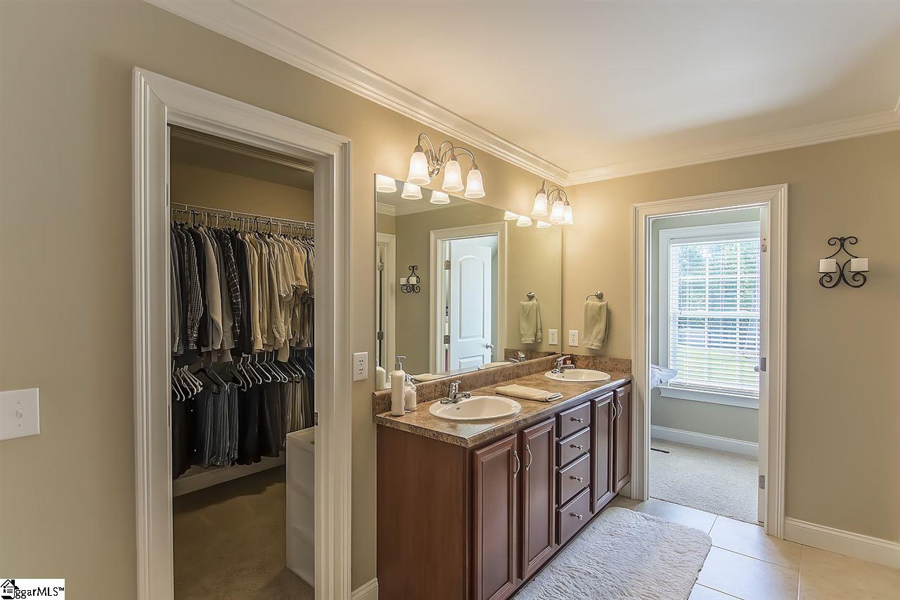 210 Quercus Run Fountain Inn, SC 29644 - Photo 17 of 33