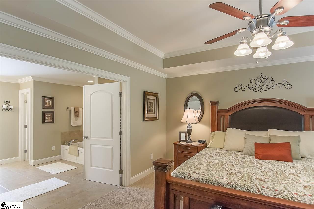 210 Quercus Run Fountain Inn, SC 29644 - Photo 4 of 33