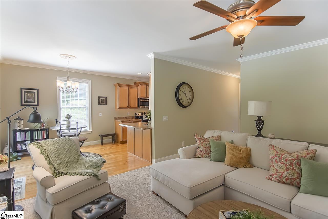 210 Quercus Run Fountain Inn, SC 29644 - Photo 9 of 33