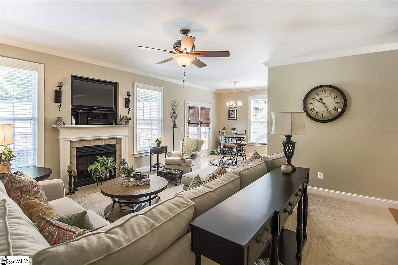 210 Quercus Run Fountain Inn, SC 29644 - Photo 10 of 33