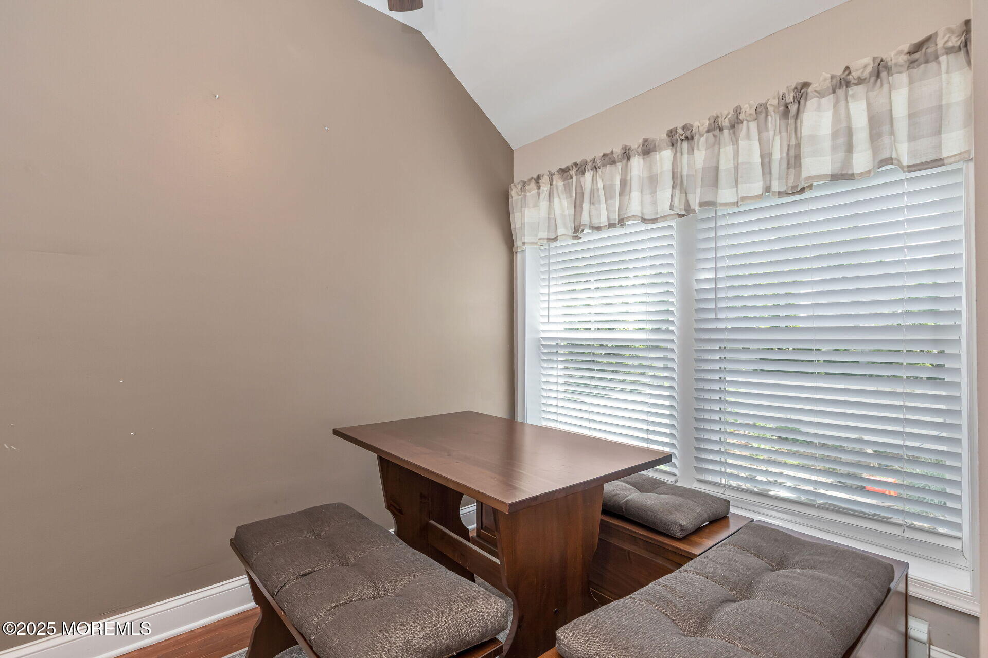 577 Holmdel Road Hazlet, NJ 07730 - Photo 17 of 42 017-1920x1280-photo