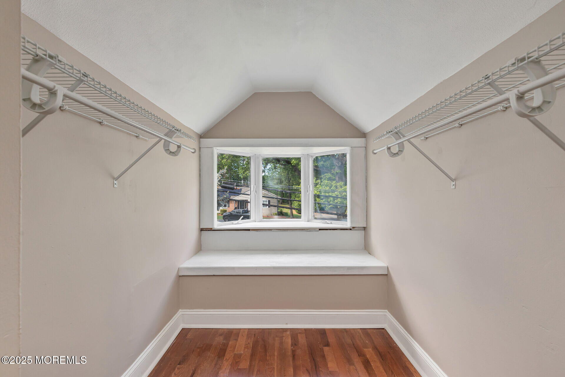 577 Holmdel Road Hazlet, NJ 07730 - Photo 26 of 42 026-1920x1280-photo