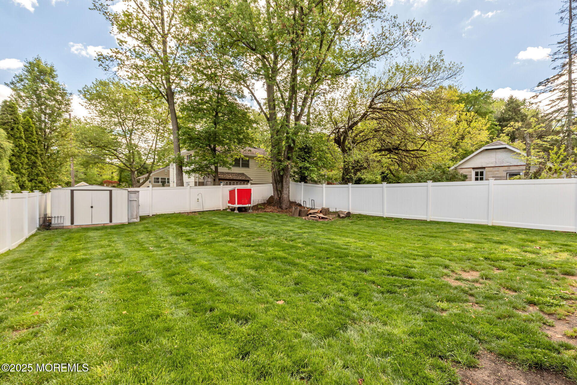 577 Holmdel Road Hazlet, NJ 07730 - Photo 38 of 42 041-1920x1280-photo