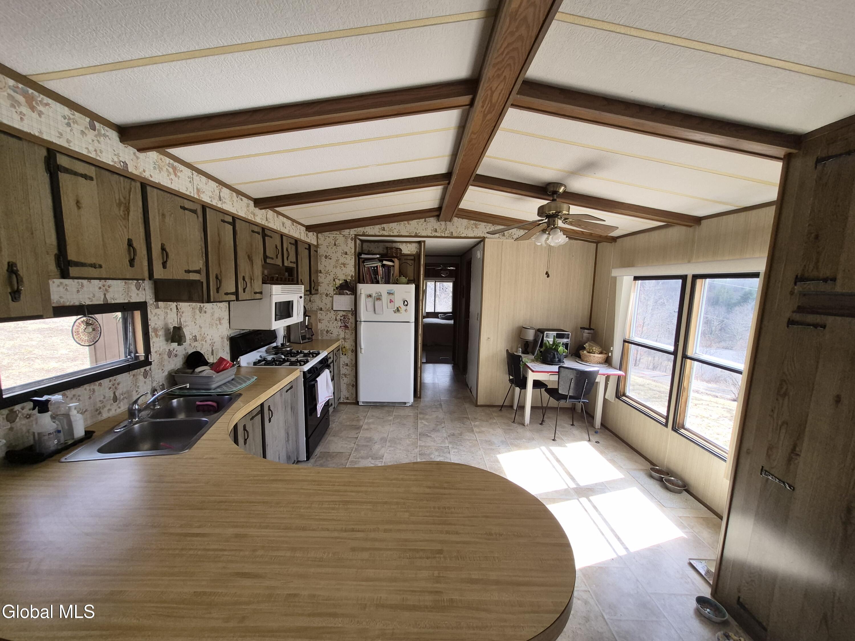 793 Chamberlin Mills Road Salem, NY 12865 - Photo 6 of 27 Eat in kitchen