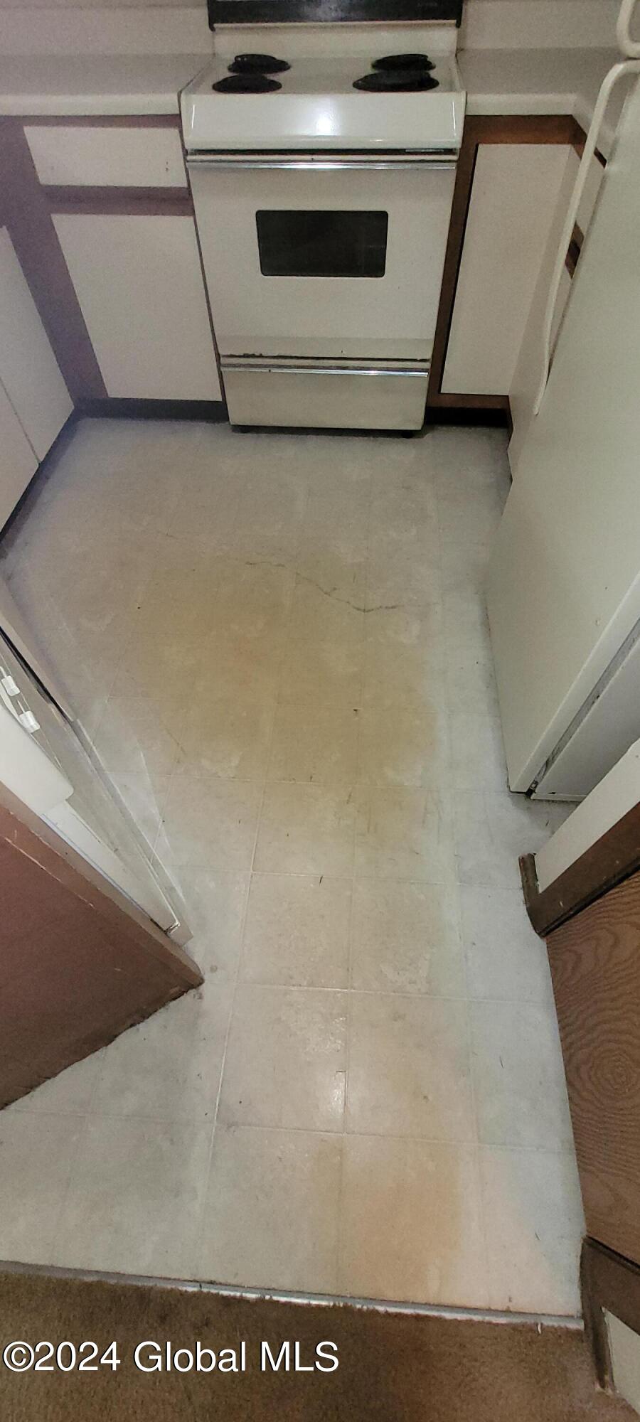 1 Hale Drive Halfmoon, NY 12065 - Photo 13 of 36 20240528_123831