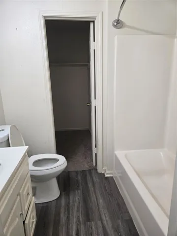 $1,650 | 4215 Ross Avenue, Bacliff, TX 77518