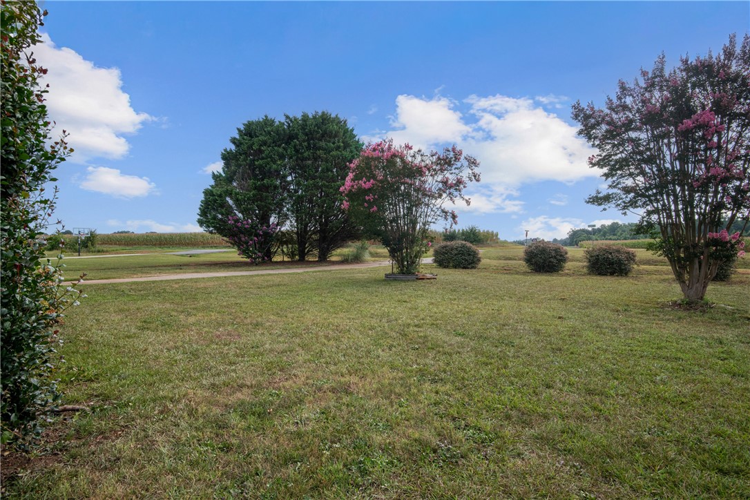 109 Warner Road Anderson, SC 29625 - Photo 4 of 22