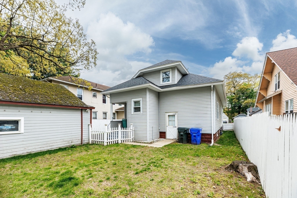 79 Marsden Street Springfield, MA 01109 - Photo 5 of 33