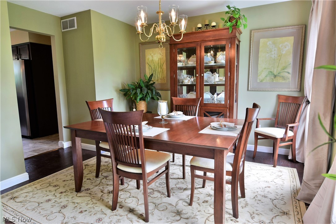 5747 Everett Hull Road Fowler, OH 44418 - Photo 4 of 35 Gallery Image 4