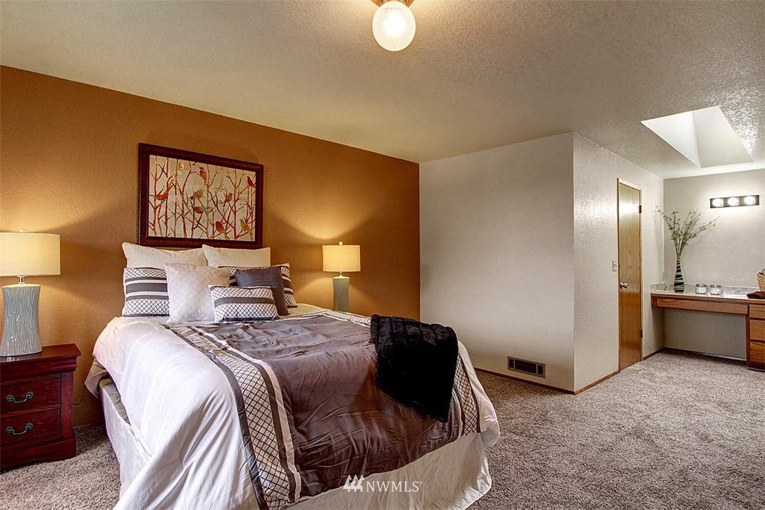 12304 Alexander Road Everett, WA 98204 - Photo 12 of 21