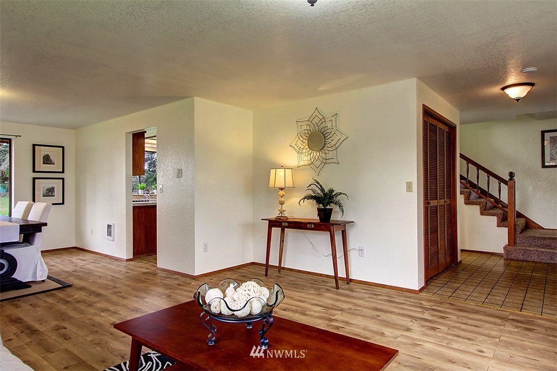 12304 Alexander Road Everett, WA 98204 - Photo 4 of 21