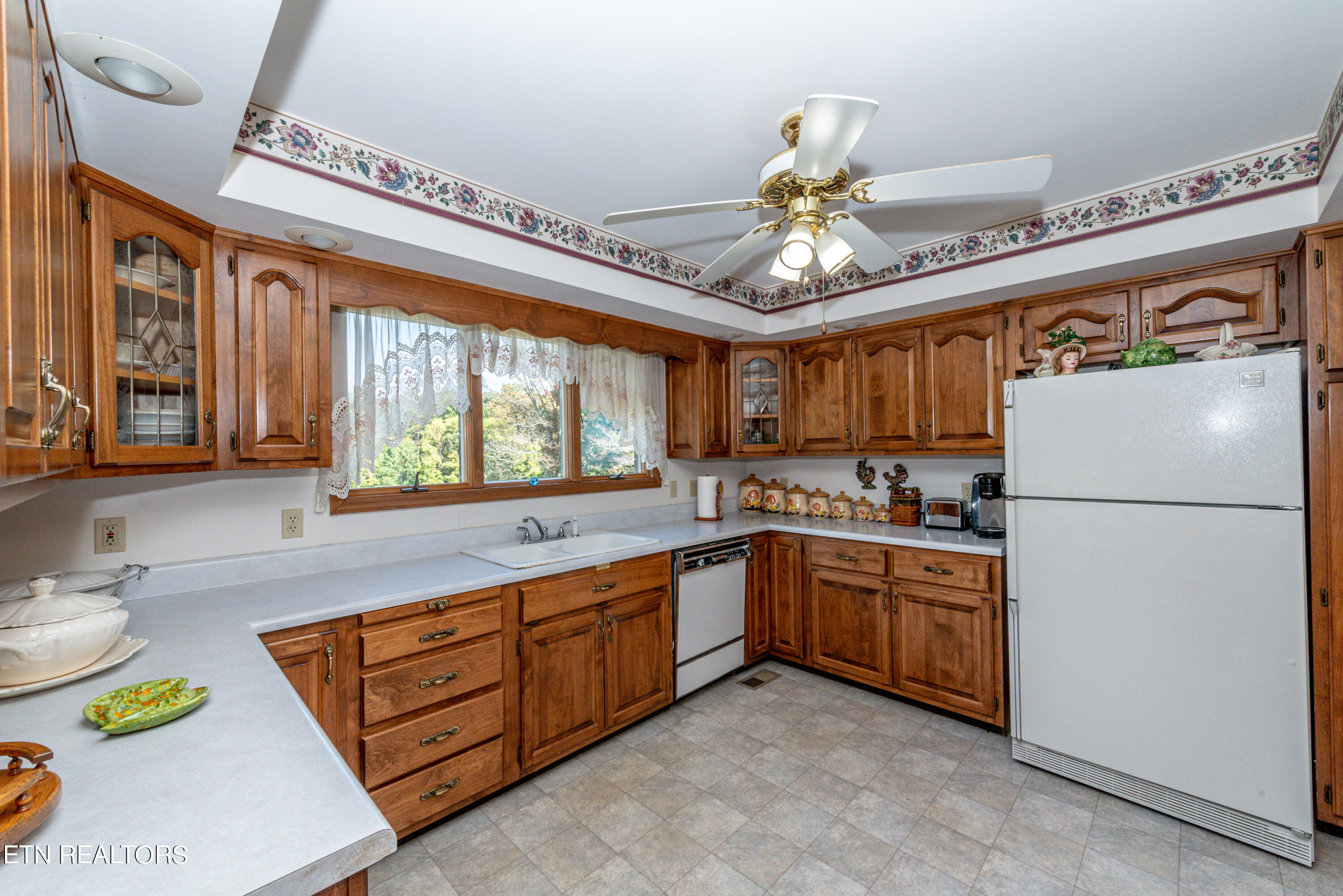 5003 Sevierville Road Seymour, TN 37865 - Photo 8 of 24 DSC_4084