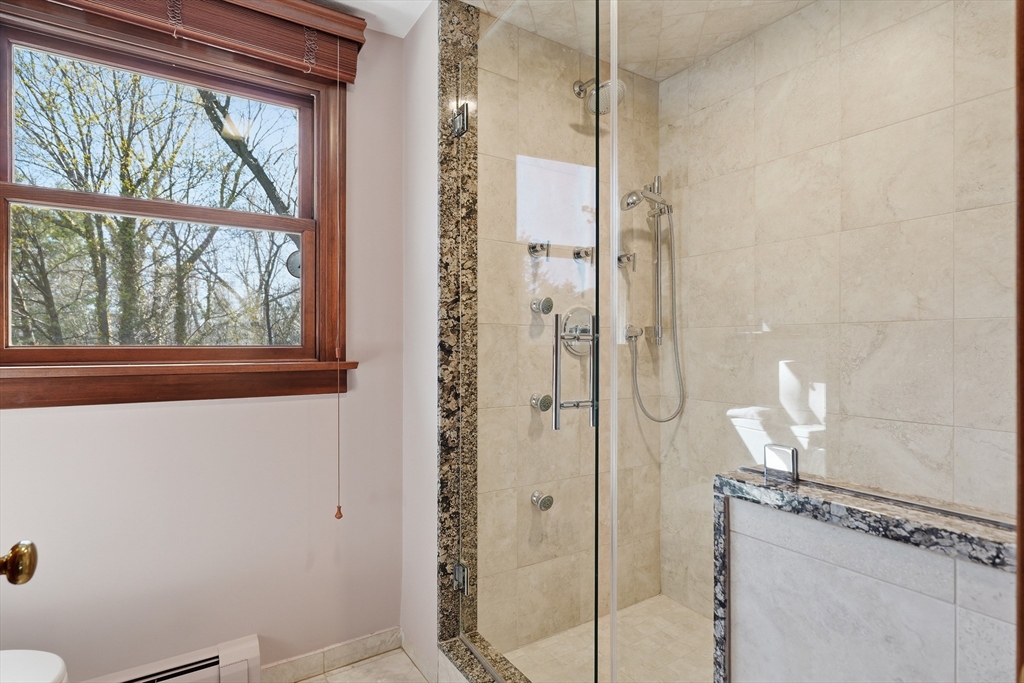 10 Oxbow Road Danvers, MA 01923 - Photo 20 of 41