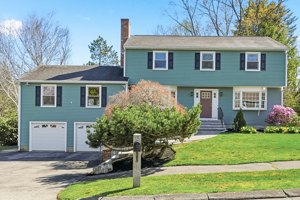 10 Oxbow Road Danvers, MA 01923 - Photo 2 of 41