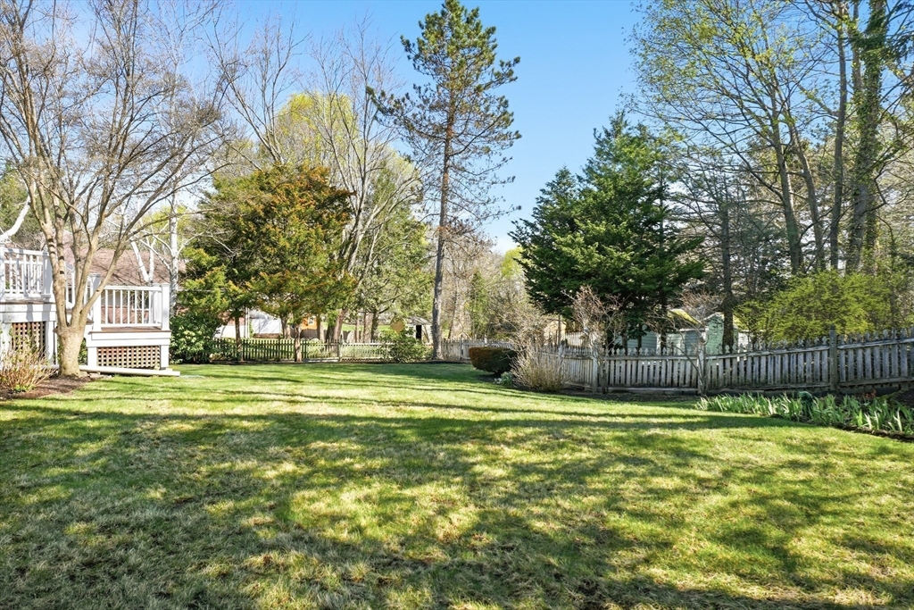 10 Oxbow Road Danvers, MA 01923 - Photo 34 of 41