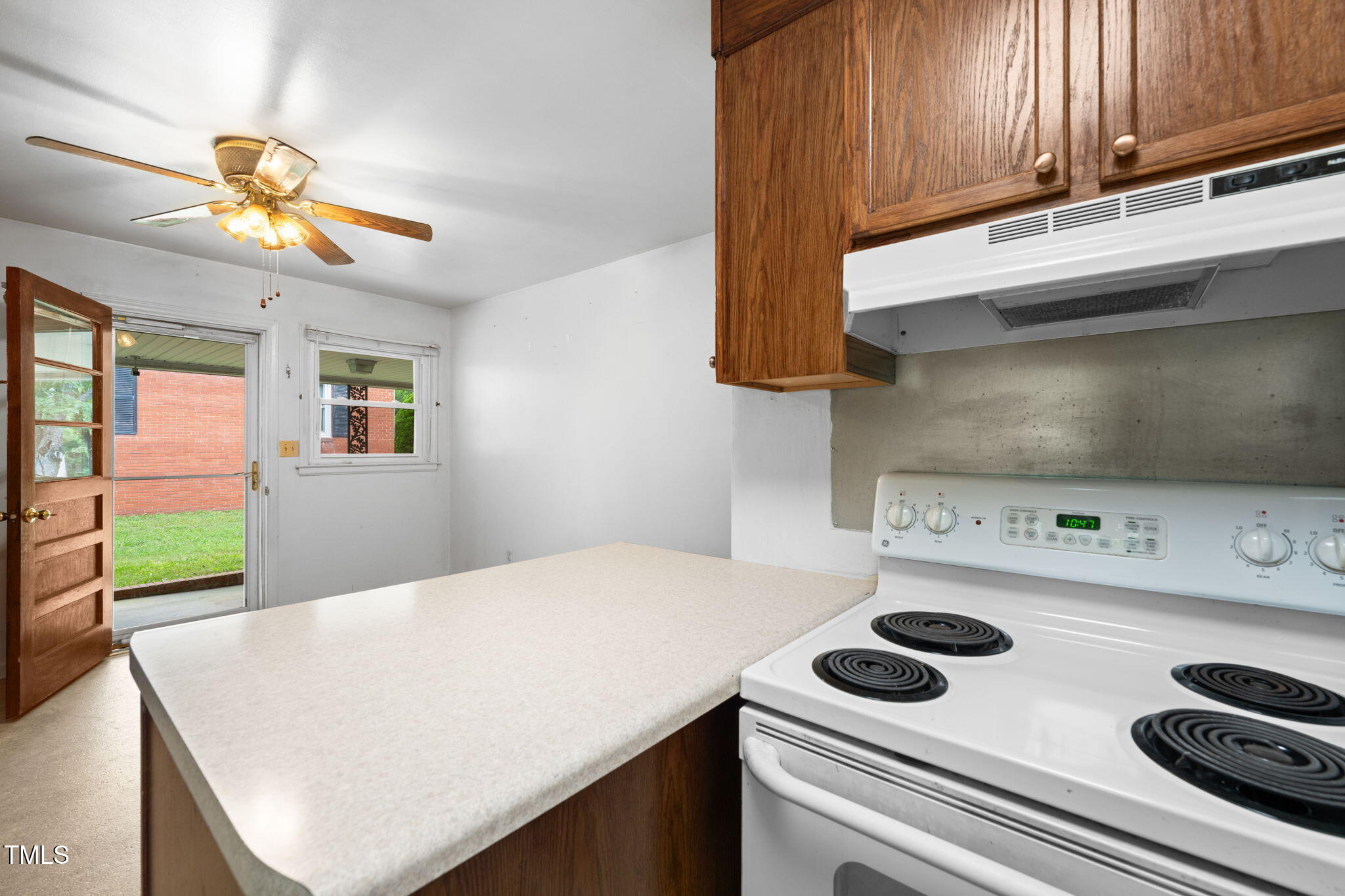 218 Forestville Road Wake Forest, NC 27587 - Photo 12 of 35 12-web-or-mls-untitled-112
