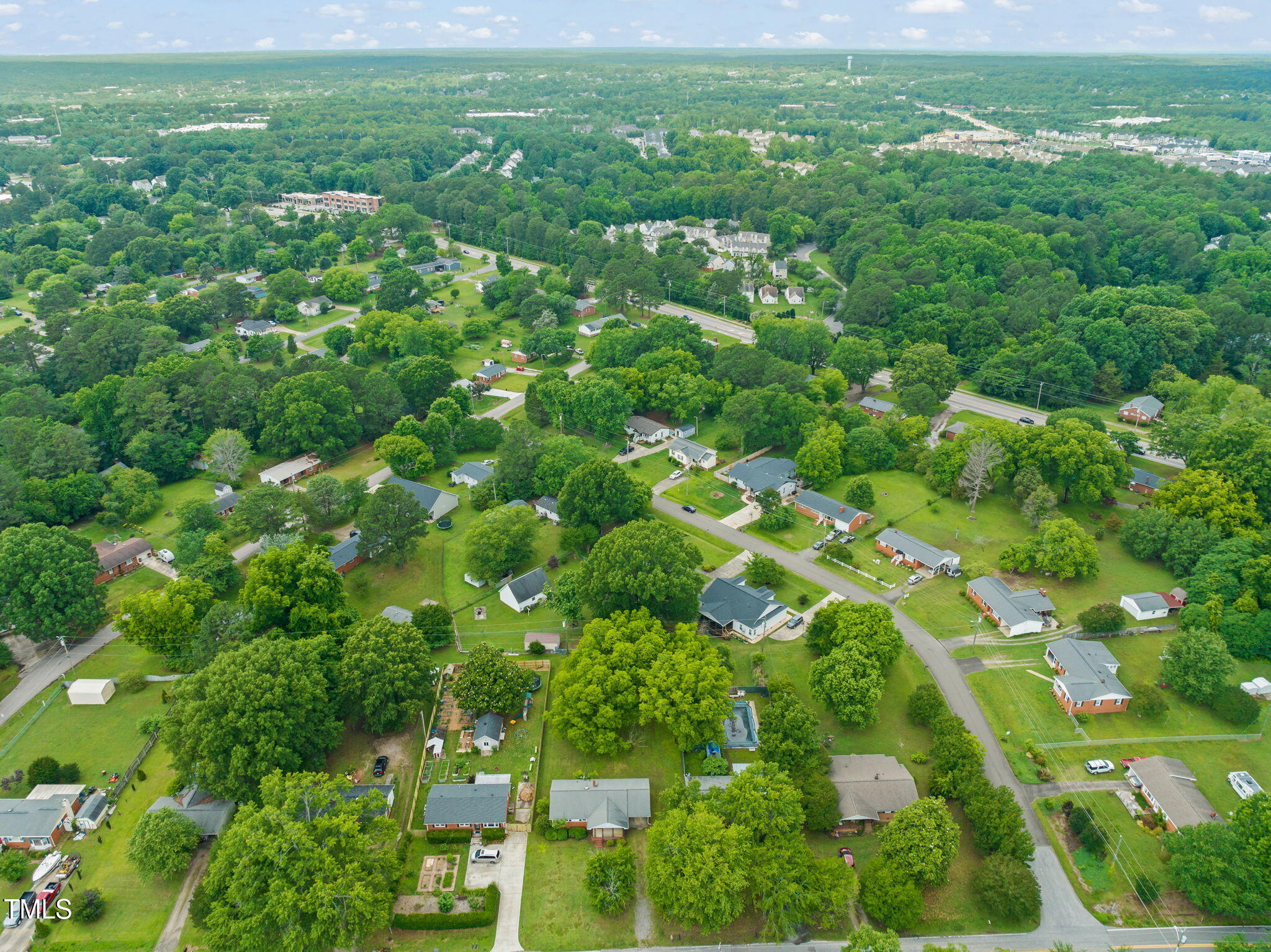218 Forestville Road Wake Forest, NC 27587 - Photo 32 of 35 32-web-or-mls-untitled-80