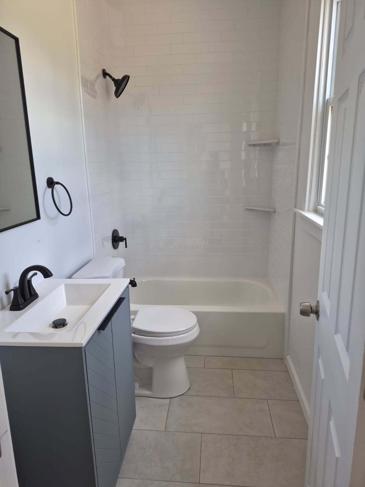 4286 Ebenezer Road Cincinnati, OH 45248 - Photo 1 of 16 image000006