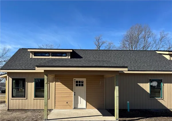 $255,000 | 404 West Cornhill Street, Cameron, MO 64429