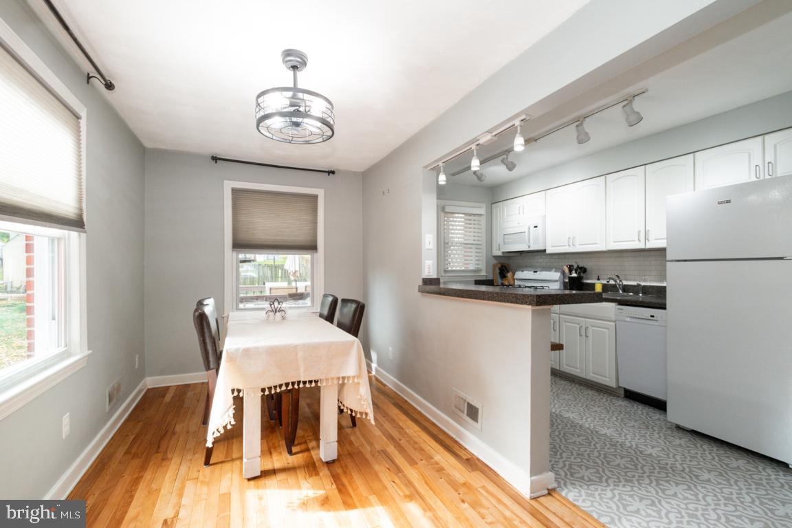 315 3rd Street Baltimore, MD 21206 - Photo 9 of 25 Kitchen/Dining