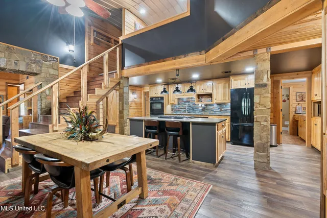 $665,000 | 748 Bluegoose Road, Sarah, MS 38665