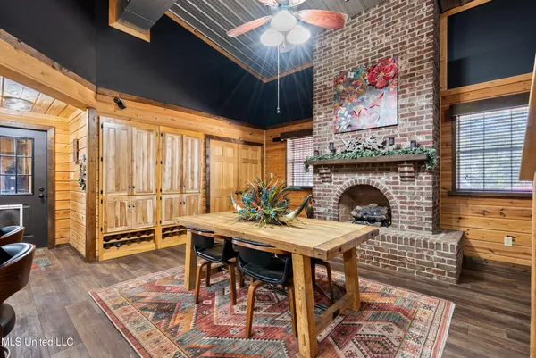 $575,000 | 748 Bluegoose Road, Sarah, MS 38665