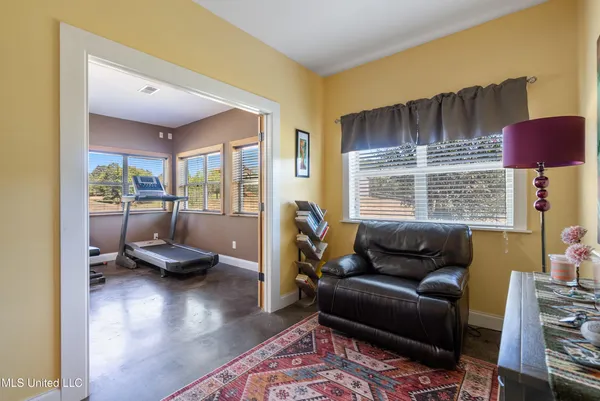 $575,000 | 748 Bluegoose Road, Sarah, MS 38665