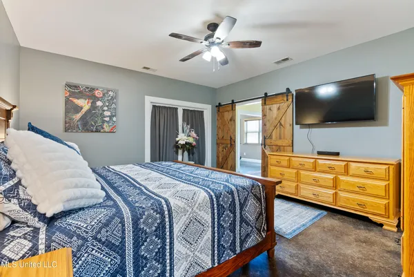 $575,000 | 748 Bluegoose Road, Sarah, MS 38665