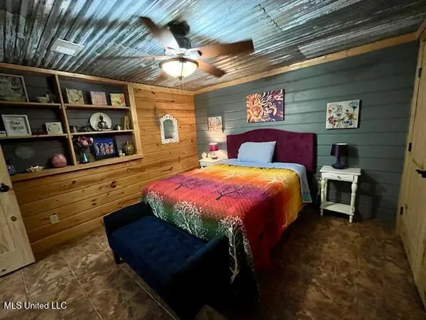 $575,000 | 748 Bluegoose Road, Sarah, MS 38665