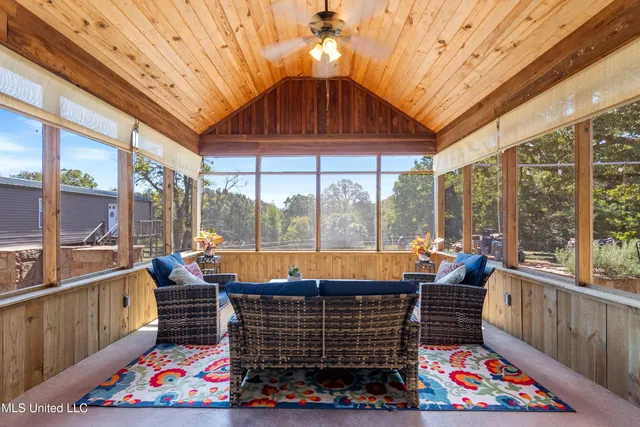 $665,000 | 748 Bluegoose Road, Sarah, MS 38665