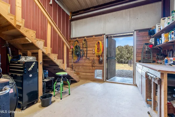 $575,000 | 748 Bluegoose Road, Sarah, MS 38665