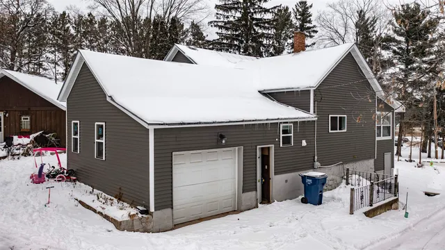 $219,900 | E1655 Grandview Road, Waupaca, WI 54981