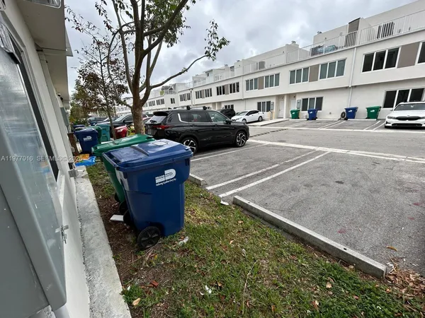 $2,495 | 25814 Southwest 144th Court, Unit 2, Homestead, FL 33032