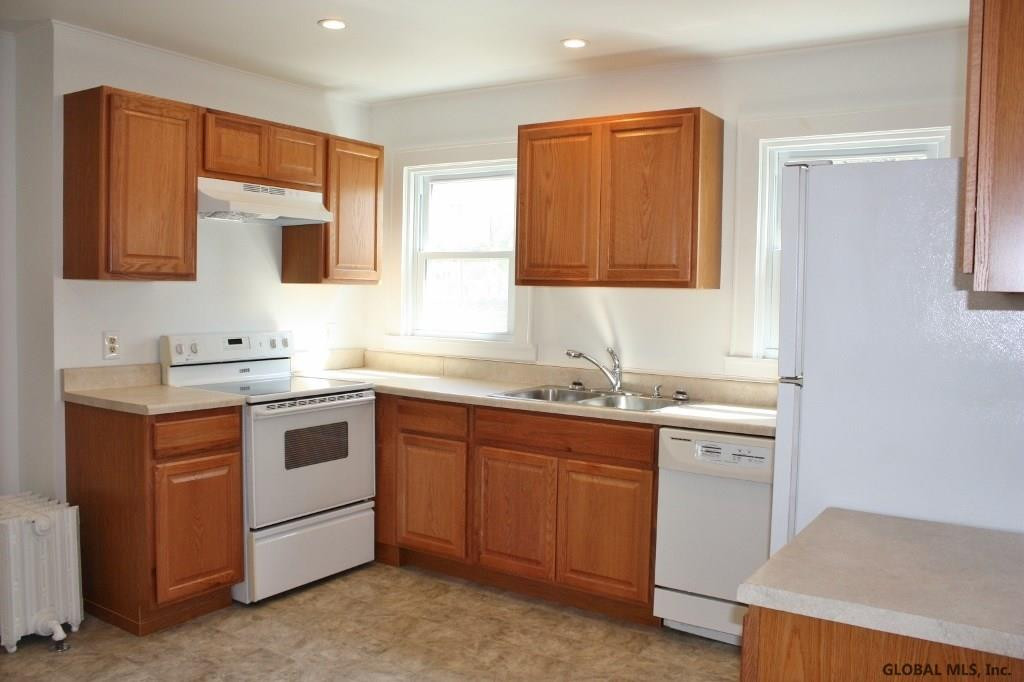 3 York Road Albany, NY 12203 - Photo 3 of 33 Photo 3