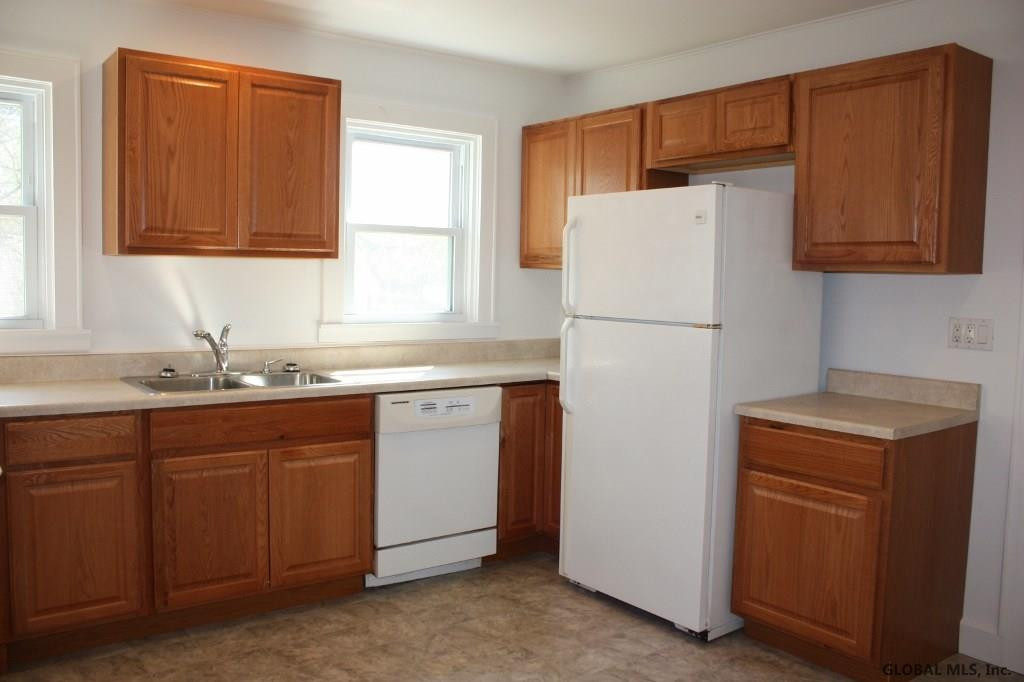 3 York Road Albany, NY 12203 - Photo 5 of 33 Photo 5