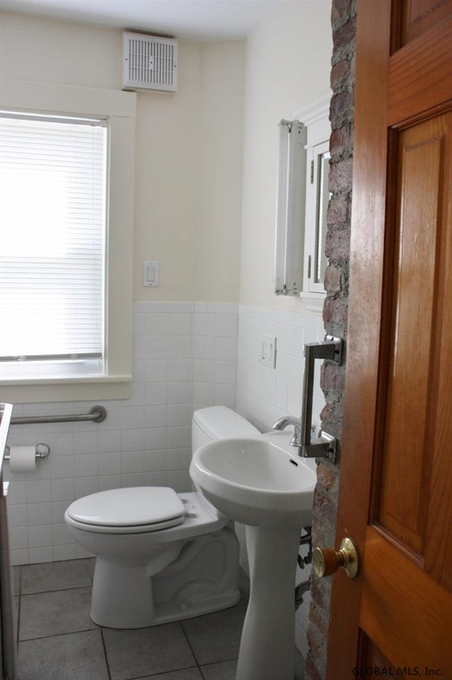 3 York Road Albany, NY 12203 - Photo 9 of 33 Photo 9