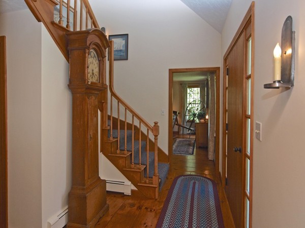 459 High Street Walpole, MA 02081 - Photo 3 of 30 Gallery Image 3