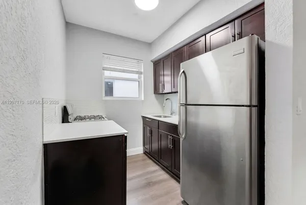 $2,000 | 7334 Harding Avenue, Unit 6, Miami Beach, FL 33141