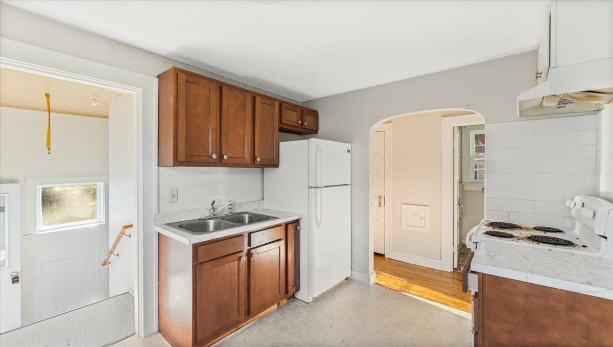 908 2nd Street Southwest Willmar, MN 56201 - Photo 7 of 14